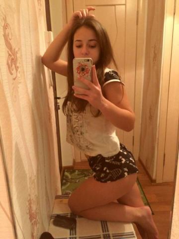 Регина Светлая Брюнетка